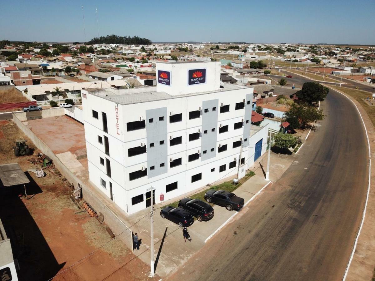 Bravo City Hotel Campo Verde Luaran gambar